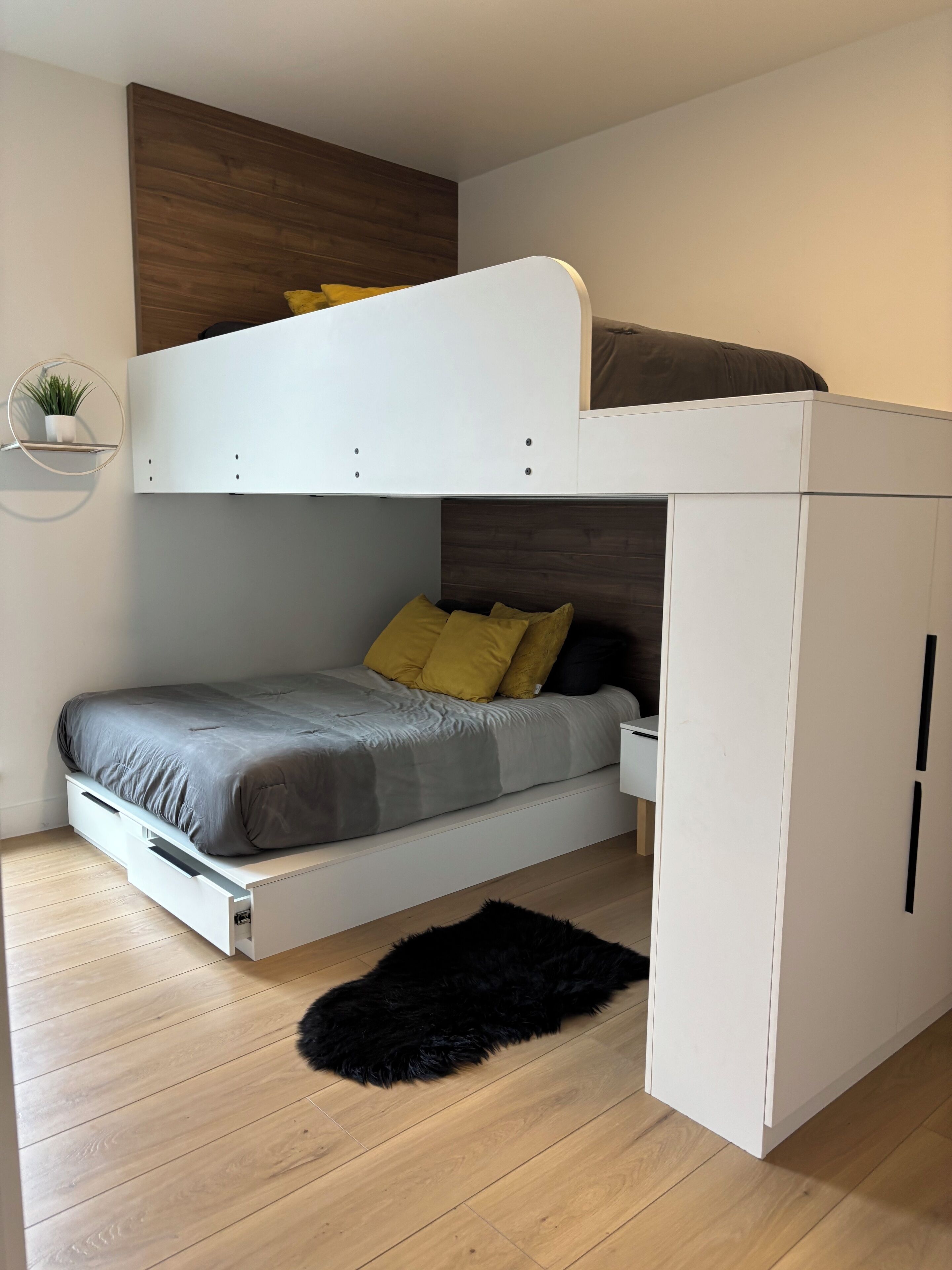 3 bedrooms, desk, free WiFi, bed sheets