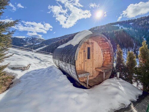 Sehr geräumiges Chalet mit Sauna und Garten