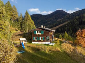 Exterior - Very spacious Chalet with a sauna and a garden (Innerkrems)