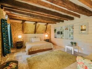 2 bedrooms, Internet