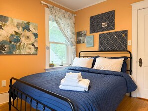 4 dormitoris, escriptori, wifi i roba de llit 