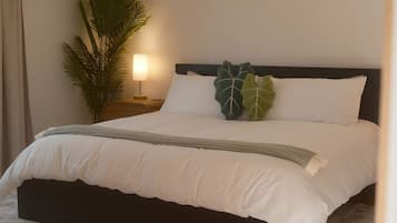 4 bedrooms, WiFi, bed sheets