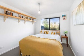 3 bedrooms, iron/ironing board