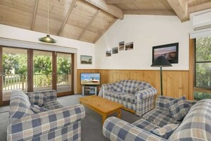 Televisión y reproductor de DVD 