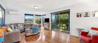 Aireys Delight I Lighthouse & Ocean Views