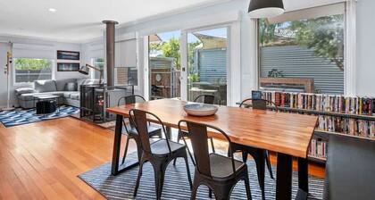 Idyllic Beach & Bush Retreat I Pet Friendly