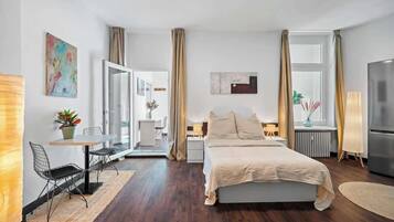 2 Schlafzimmer, Schreibtisch, BĂŒgeleisen/BĂŒgelbrett, Reisekinderbett