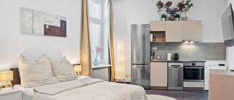 2 bedrooms, iron/ironing board, travel cot, WiFi