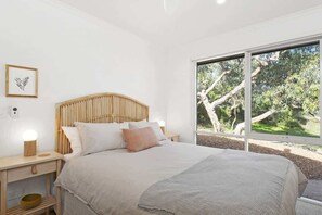 3 bedrooms, iron/ironing board