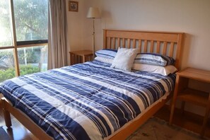 3 Schlafzimmer, Bügeleisen/Bügelbrett