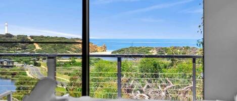 4 bedrooms, WiFi, bed sheets