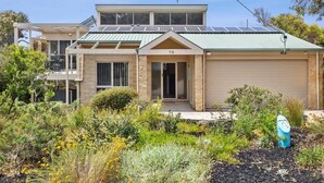 Exterior - Bella Haven I Ocean Views (Fairhaven)