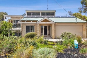 Exterior - Bella Haven I Ocean Views (Fairhaven)