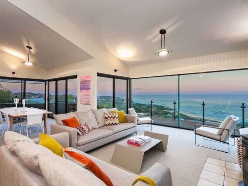 Cliff Edge Luxury  I  An Oceanview Escape Above Fa