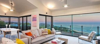 Cliff Edge Luxury  I  An Oceanview Escape Above Fa