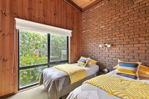 4 bedrooms