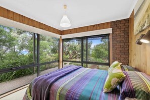 4 bedrooms - Fairhaven Oasis I Ocean and Lighthouse Views (Fairhaven)