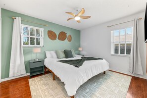 4 slaapkamers, een strijkplank/strijkijzer, reisbedje, wifi