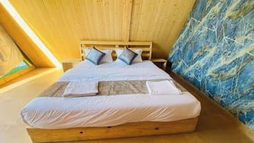 Kamar Deluks | Wi-Fi gratis dan seprai linen