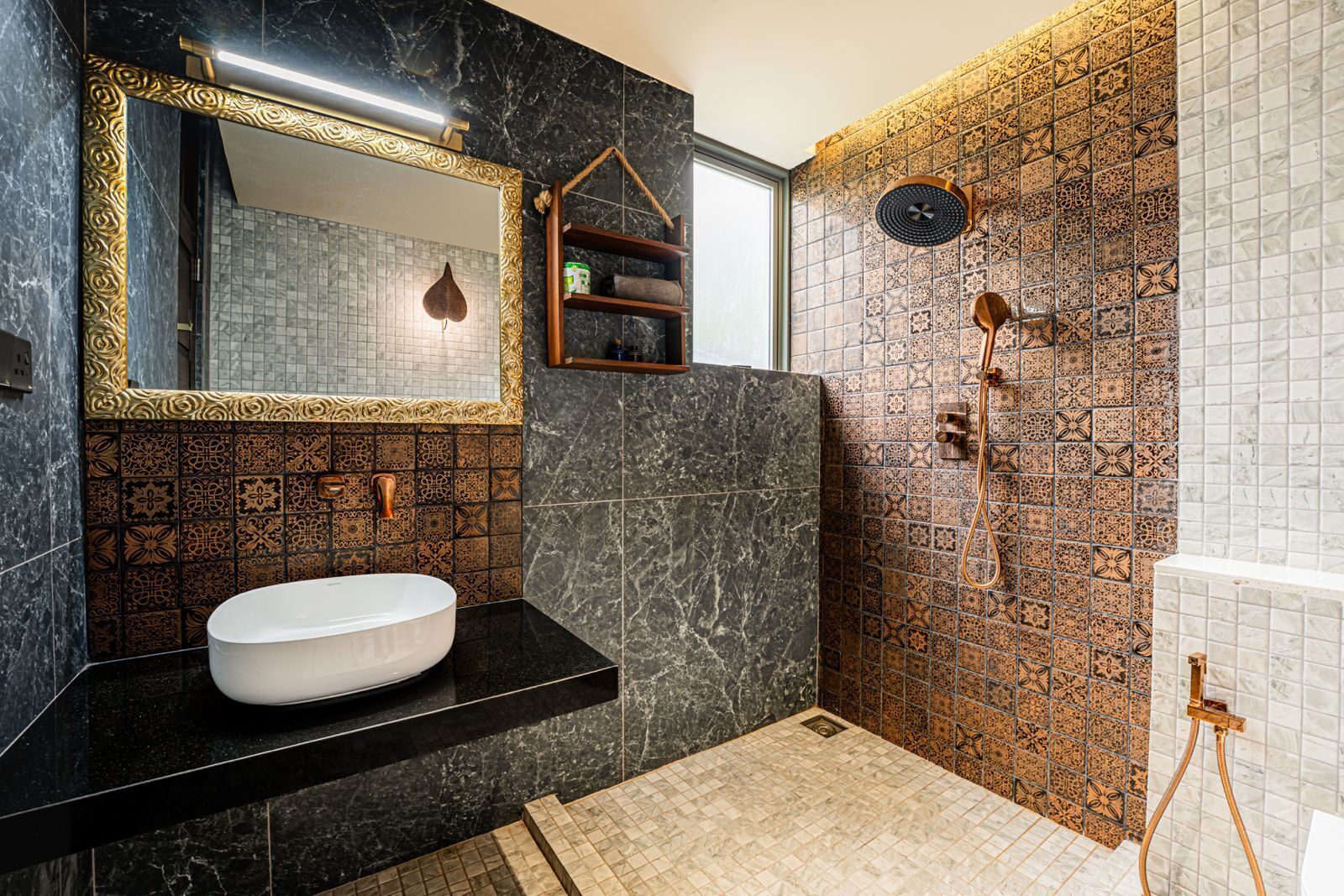 Photo - West nest Bohemian