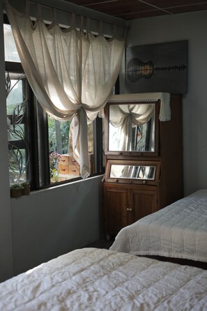 1 bedroom, iron/ironing board, WiFi