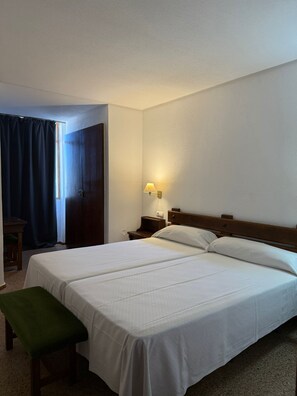 1 bedroom, iron/ironing board, WiFi, bed sheets - Nogalera Apartment with Terraze (2-3 People) (Torremolinos)