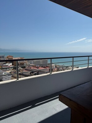 Property grounds - Cozy apartment with terrace and views (Torremolinos)