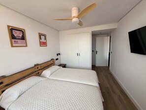 1 室のベッドルーム、アイロン / アイロン台、WiFi、ベッドシーツ