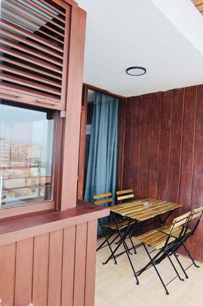 Outdoor dining - Nogalera- Apartamento reformado (Torremolinos)