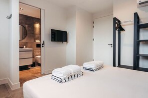 2 makuuhuonetta, silitysrauta/-lauta, ilmainen Wi-Fi, vuodevaatteet