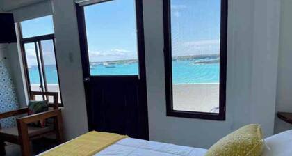 Suite with spectacular ocean view, you will wake up to the sound of the sea.