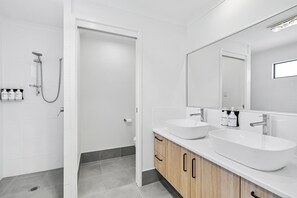 Mökki | Kylpyhuone | Pyyhkeet