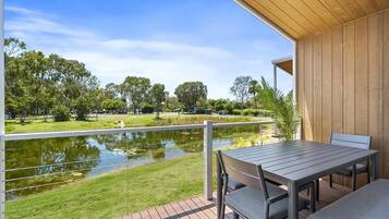 2 Bedroom Deluxe Villa | Terrace/patio