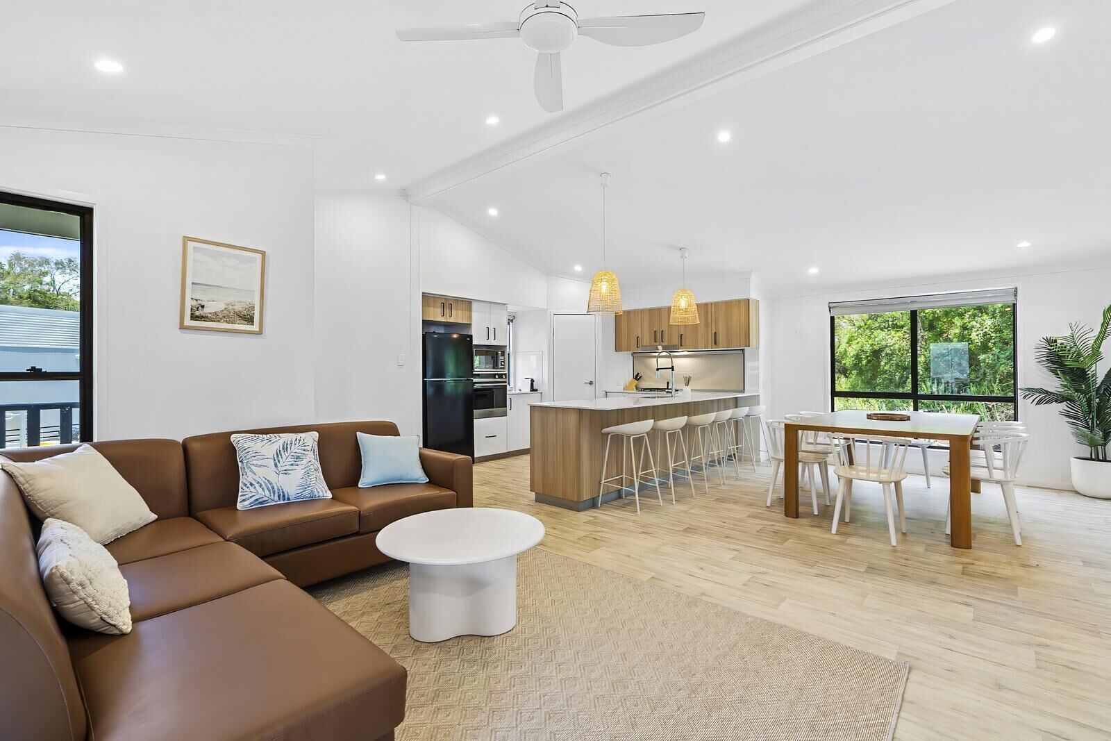 4 Bedroom Holiday House