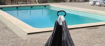 Private vacation home with swimming pool in the middle of nature. Petfriendly.