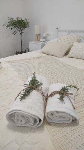 Private vacation home with swimming pool in the middle of nature. Petfriendly.