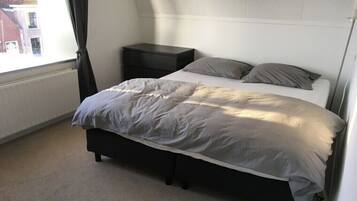 2 bedrooms, internet