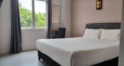988 Hotel