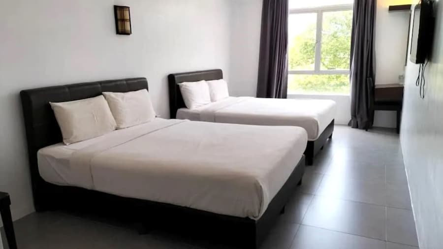 988 Hotel