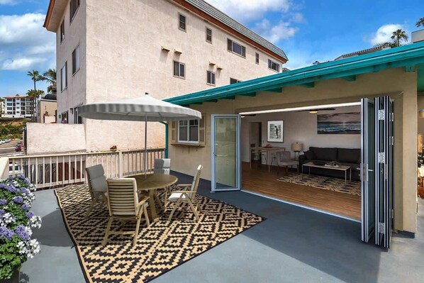 Unclassified image, 1 of 16, button