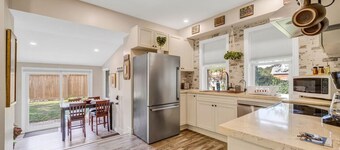 Stylish Urban Escape - Close to DTK and Expwy