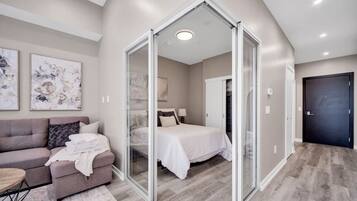 1 bedroom, iron/ironing board, free WiFi, bed sheets