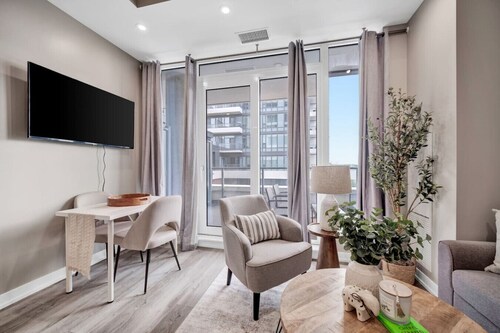 City Views & Private Balcony | Gym, Pool & More!