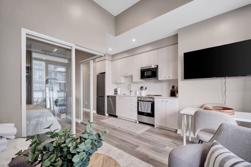 City Views & Private Balcony | Gym, Pool & More!