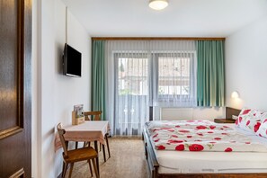 1 室のベッドルーム、WiFi、ベッドシーツ