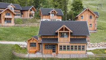 House | Bahagian luar