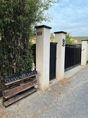 Enceinte de l’hébergement