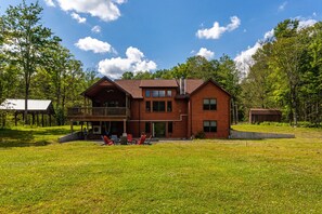 Exterior - NEW: Multi-Generational Haven nr Roscoe (Roscoe)