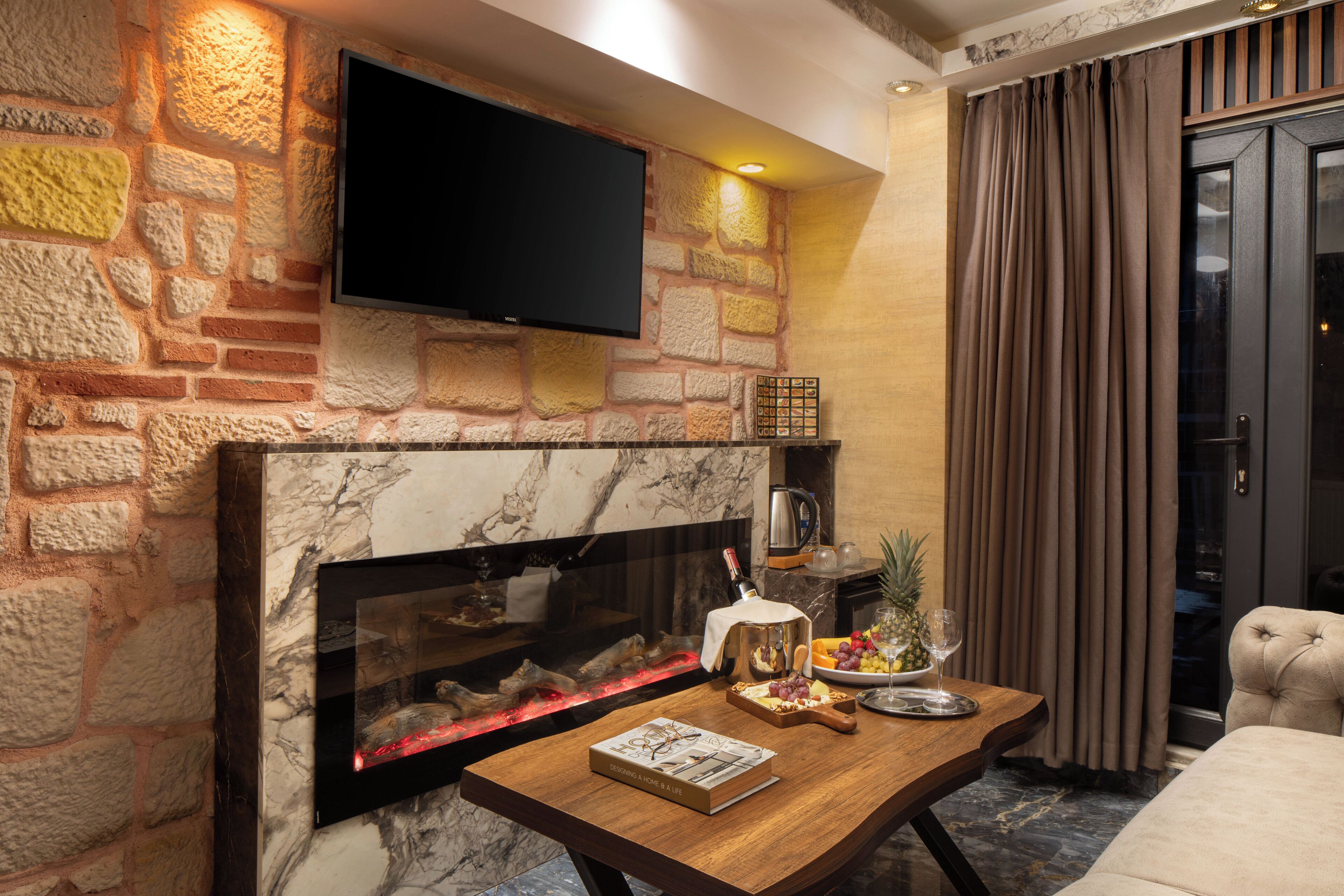 Luxury Studio Suite | Individually decorated, individually furnished, desk, free WiFi