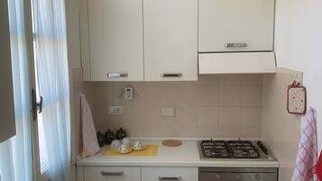 Microonde, forno, piano cottura